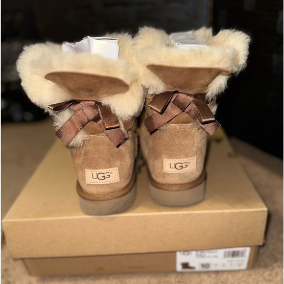 Uggggggggsssss - Picture 3 of 8